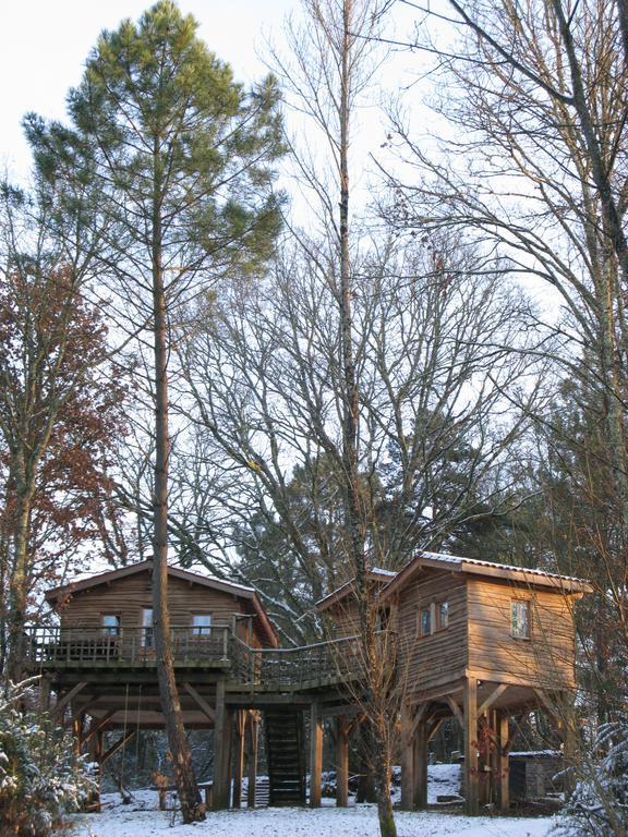 Les Cabanes Du Tertre Urval Exterior foto